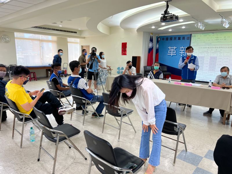 ▲此次初選由國民黨發言人白喬茵勝出。(圖/國民黨高雄市黨部提供)
