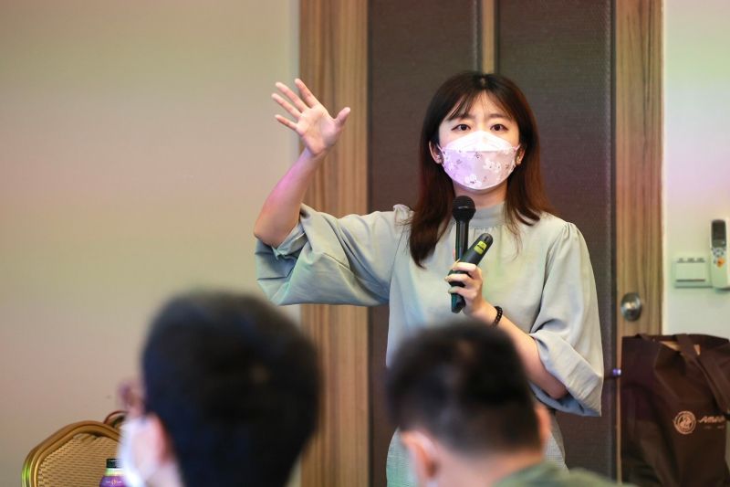 ▲民進黨發言人謝子涵說,新北市府處理「恩恩事件」於情、理、法上都有重大瑕疵,新北市長侯友宜應出面道歉。(圖/翻攝自謝子涵臉書)