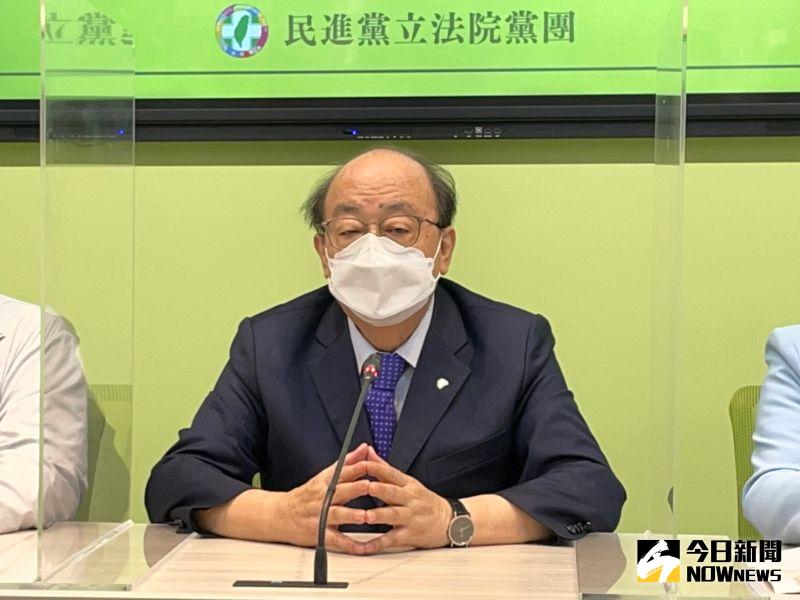 ▲柯建銘譴責國民黨暴力行為,也呼籲國民黨走出過去思維模式。(圖/記者黃宣尹攝,2022.05.30)