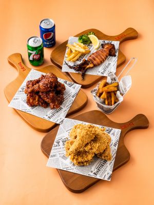 麥當勞「色色漢堡」早餐吃得到 森永牛奶糖冰炫風也回歸 ▲bb.q CHICKEN「端午好食雞」套餐期間限定優惠。(圖/全家國際餐飲提供)