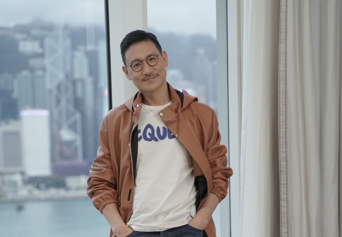 ▲張學友皺紋盡現，疑為新作刻意暴瘦。（圖／環球音樂提供）