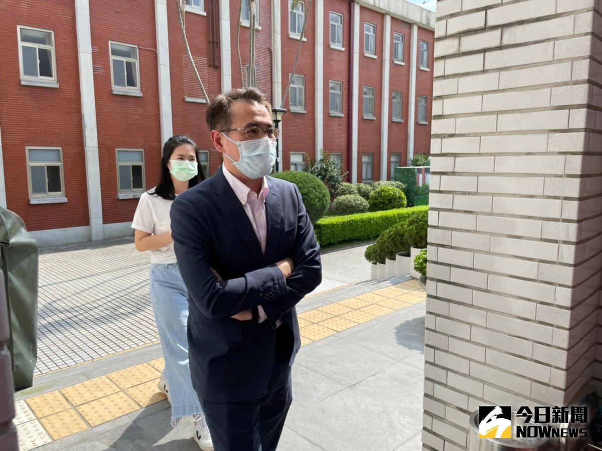 ▲民進黨立委鄭運鵬表示，如果黨內討論選舉他一定會被徵詢，但疫情期間黨內選對會停開，程序都還沒開始，自己就是保持如果黨需要，能夠勝選的實力。（圖／記者黃宣尹攝，2022.05.30）