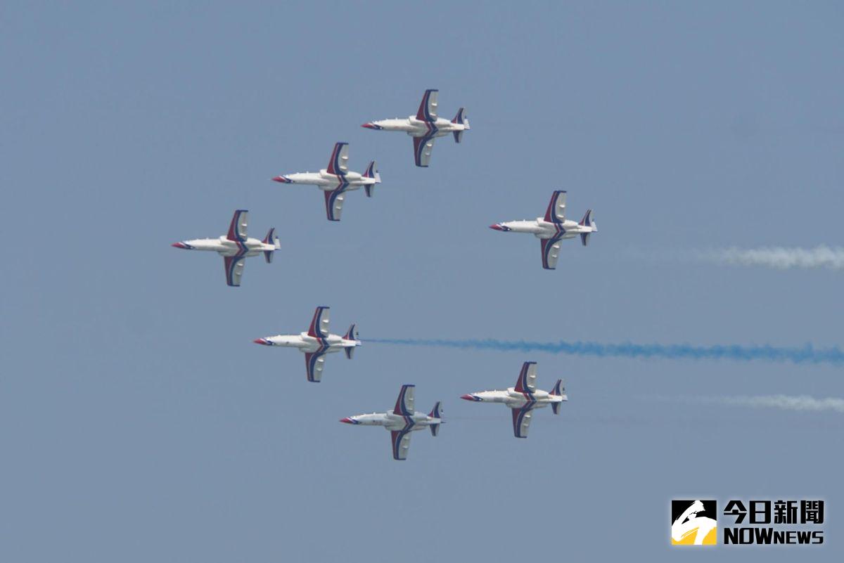 ▲空軍雷虎小組AT-3教練機。(資料照／記者呂炯昌攝)