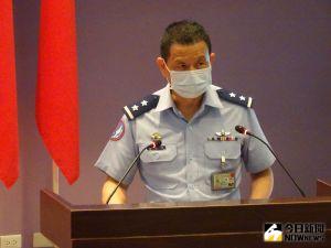 ▲AT-3教練機墜毀,飛行員徐大均少尉殉職,空軍參謀長黃志瑋中將說明事故搜救過程。(圖/記者呂炯昌攝,2022.05.31) ▲AT-3教練機墜毀,飛行員徐大均少尉殉職,空軍參謀長黃志瑋中將說明事故搜救過程。(圖/記者呂炯昌攝,2022.05.31)