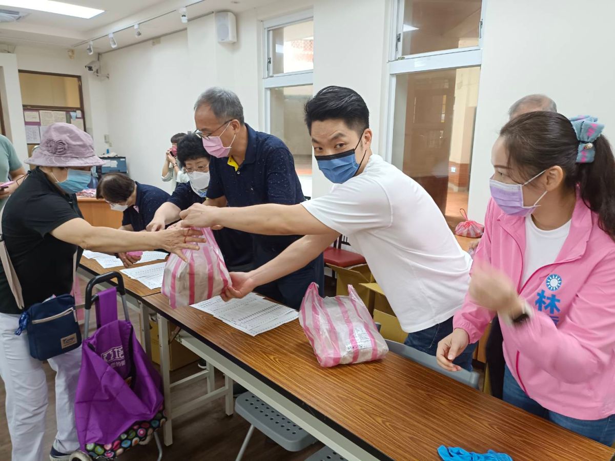 ▲蔣萬安今（1）日出席北市士林區仁勇里端午節活動時指出，中正紀念堂是台北市民共同記憶，引發論戰。（圖／記者王嘉鴻攝）