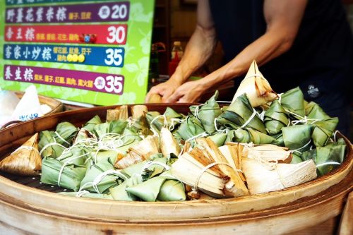 「端午節為法定休假日」連假出勤加班費這樣算　月薪3萬6拿1200元
