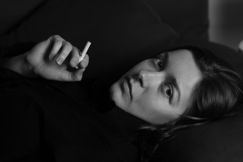 ▲雖然說印象中法國女性吸菸吸得特別優雅，但這畢竟只是理想化印象，抽菸對健康有影響的事實還是不能忽視的。（圖／Pixabay）