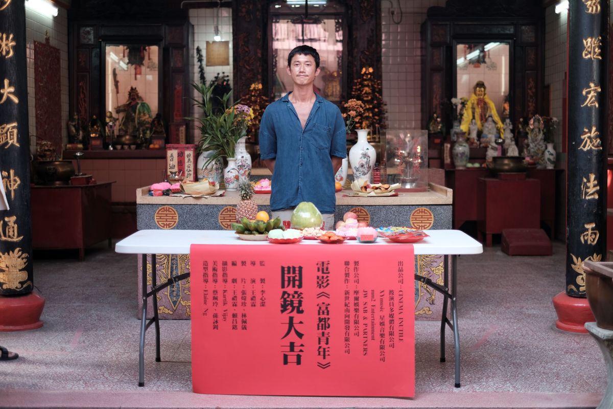 ▲吳慷仁赴馬來西亞拍片。（圖／摩爾娛樂、新世紀南向開發有限公司）