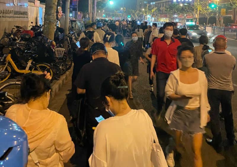 被關逾2個月喜迎解封!上海出現報復性消費潮