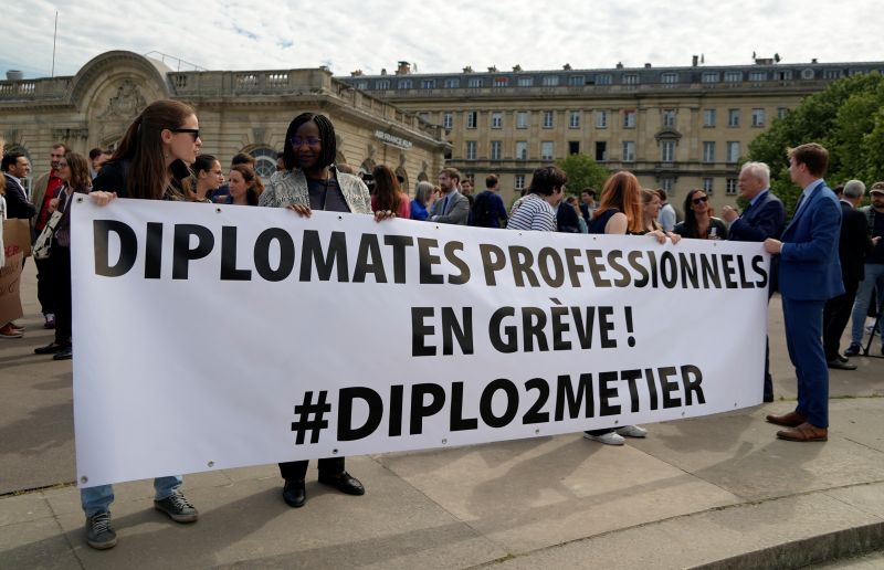 法國外交官罷工　反對政府取消使節特殊地位
