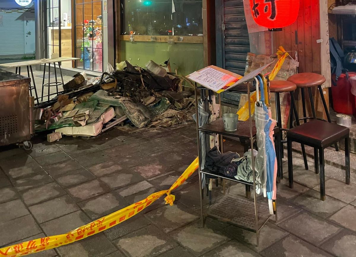 ▲南港「無名牛排」牛排館昨（3）晚發生火警意外，老闆奮力肉身撲火受傷，被送進加護病房。（圖／翻攝自「信義區三兩事」臉書社團）