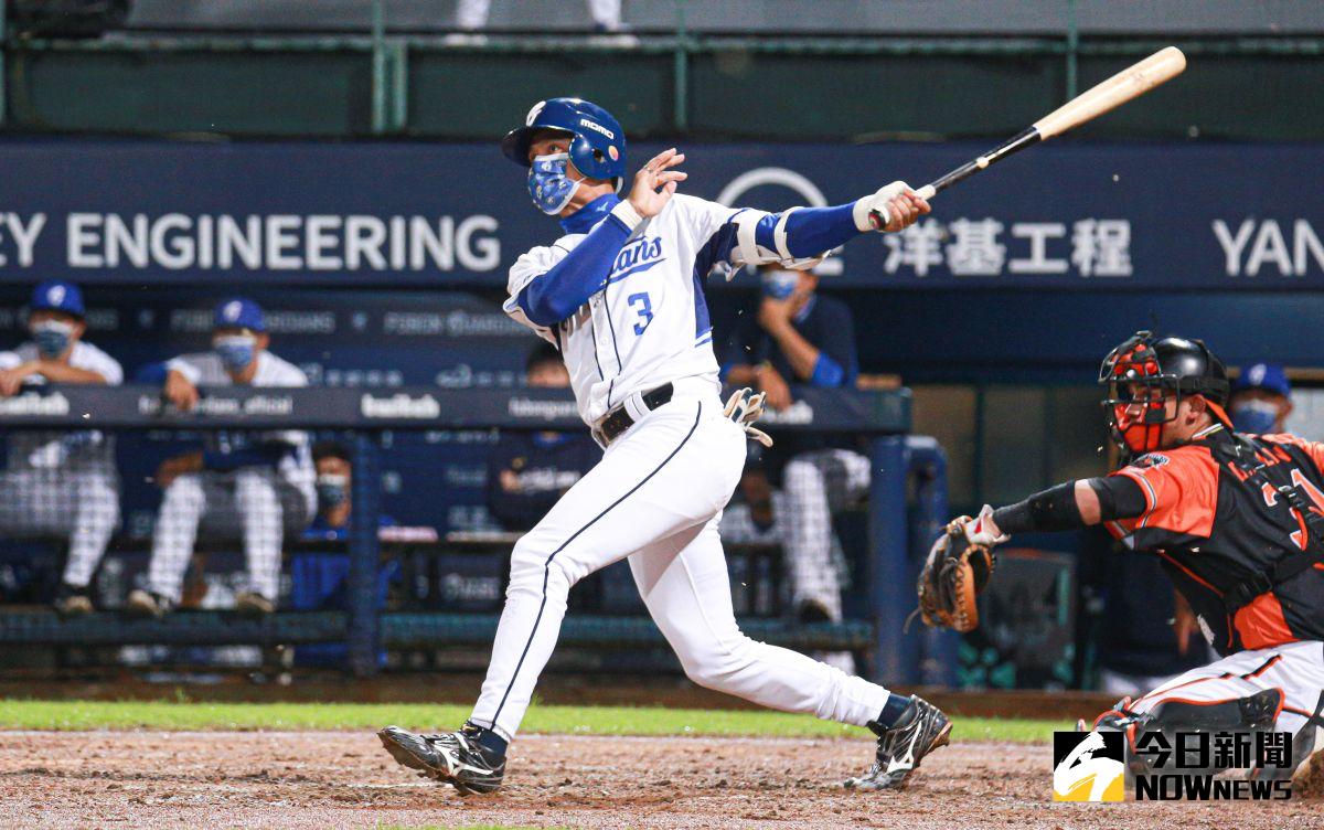 ▲富邦悍將游擊手王勝偉。（圖／記者葉政勳攝）