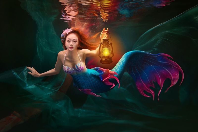 ▲賴心雅（浪浪鴨）是專業的水下模特兒，水下攝影作品讓人忍不住讚嘆「真人版美人魚出現了」。（圖／賴心雅提供）