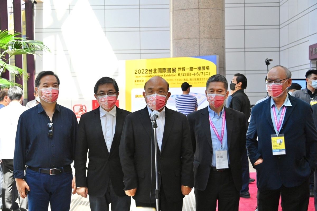 ▲行政院長蘇貞昌表示，有人違逆事實，來為專制極權做塗脂抹粉，一定成為世界笑柄。（圖／行政院提供）