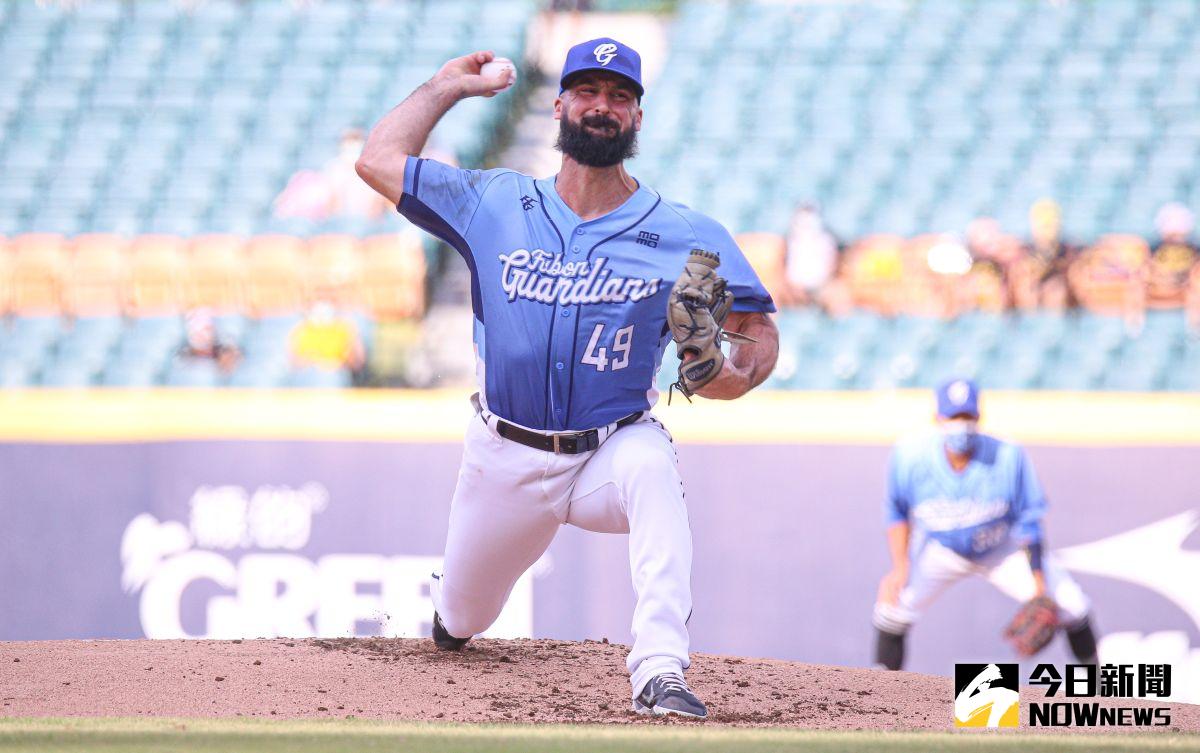 ▲富邦悍將先發投手范米特。（圖／記者葉政勳攝 , 2022.06.05）