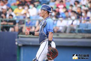 ▲富邦悍將捕手戴培峰。(圖/記者葉政勳攝 , 2022.06.05) ▲富邦悍將捕手戴培峰。(圖/記者葉政勳攝 , 2022.06.05)