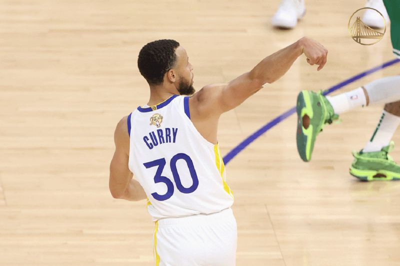 NBA／第三節一波流！Curry狂砍29分　勇士G2主場扳平戰局
