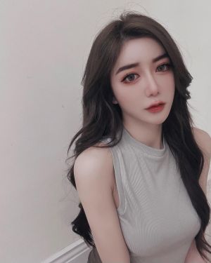 ▲樂樂大眼睛楚楚可憐。(圖/天燈妹IG) ▲樂樂大眼睛楚楚可憐。(圖/天燈妹IG)
