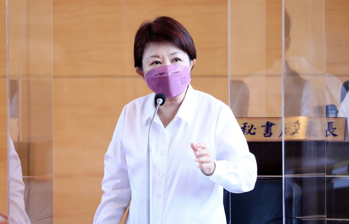 ▲盧秀燕強調首長是機關代表人，在快篩劑上署名，代表機關負責任。（圖／台中市政府提供，2022.06.06）