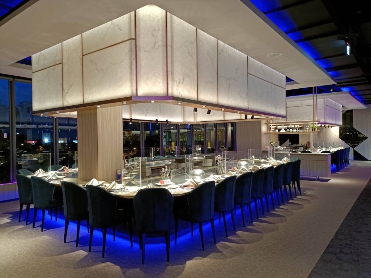 ▲王品集團今（6）日宣布，旗下歷史超過20年的老牌鐵板燒夏慕尼首次進軍大直，砸下2千萬裝潢，迎戰大台北鐵板燒一級戰區。（圖／業者提供）