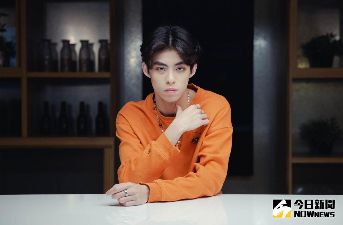 ▲《原子少年》任佑接受專訪透露，帶著被淘汰團員的力量繼續走下去。（圖／記者陳思誼攝, 2022.06.05）