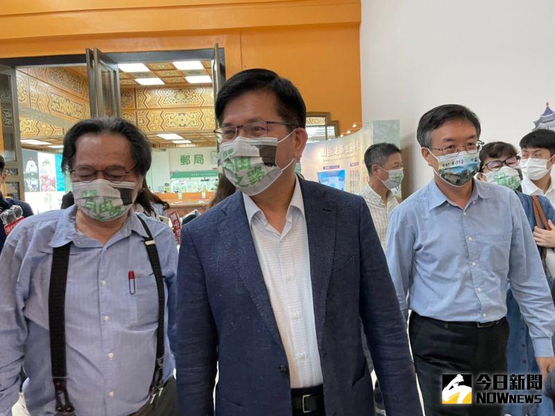 ▲林佳龍表示,「姓不姓什麼不該是原罪,也不該是資產」,蔣萬安的身份可以為台灣民主發展的最後一哩路「轉型正義」來帶頭,他是有天命的。(圖/記者黃宣尹攝,2022.06.07)