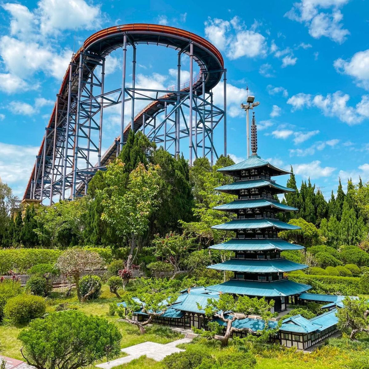 ▲小人國宣布，只要民國生日有1、2、5、6的朋友，在指定日期6/11、6/12、6/18、6/19、6/25、6/26等6個週末假日，都能用100元玩樂園。（圖／翻攝小人國官方臉書）