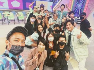 ▲孫協志分享《明星許願池》團隊大合照,向節目道別。(圖/孫協志臉書) ▲孫協志分享《明星許願池》團隊大合照,向節目道別。(圖/孫協志臉書)