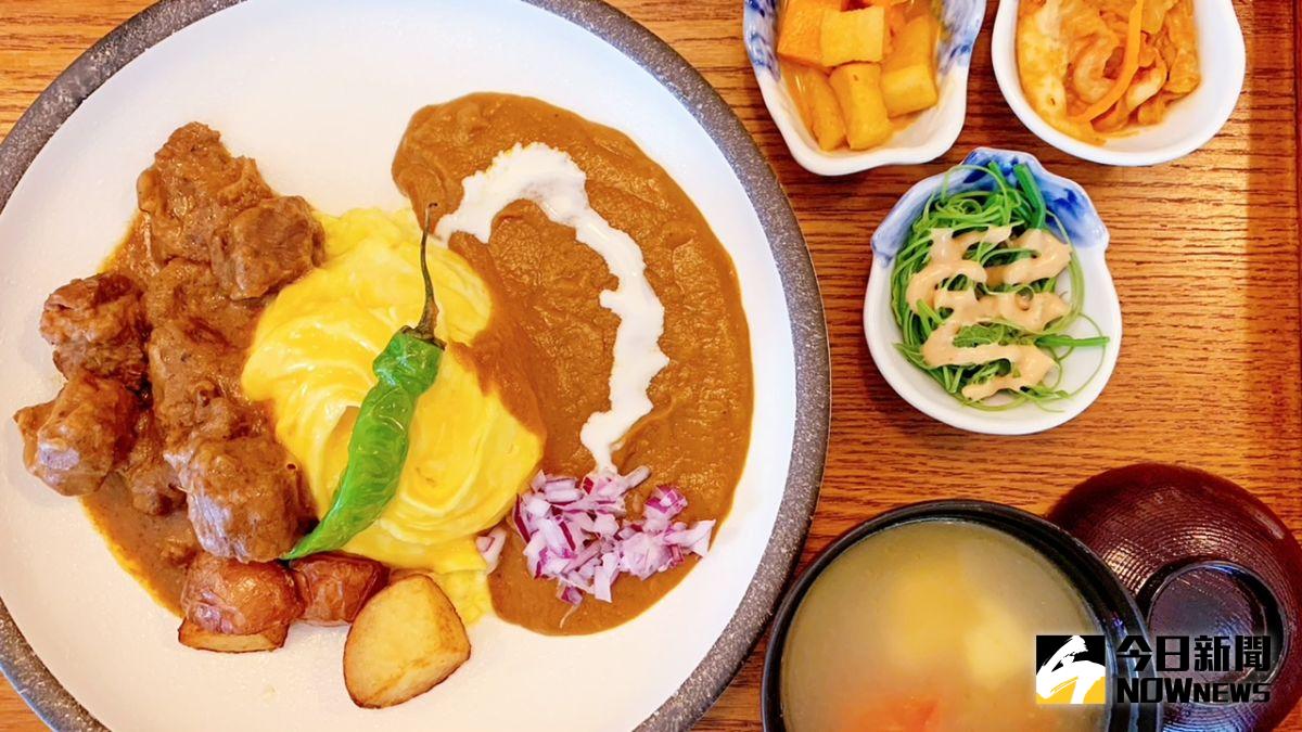 ▲「小農水果咖哩」加入在地時令水果熬煮，會隨著季節變化呈現水果不同的時令風味。（圖／記者陳美嘉攝，2022.06.08）