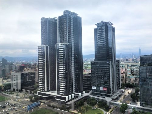 ▲台北市大直豪宅「西華富邦」先前傳有一名蔡姓富豪,砸6.65億現金購入38樓2戶,單價約233萬元。(圖/台灣房屋提供) ▲台北市大直豪宅「西華富邦」先前傳有一名蔡姓富豪,砸6.65億現金購入38樓2戶,單價約233萬元。(圖/台灣房屋提供)