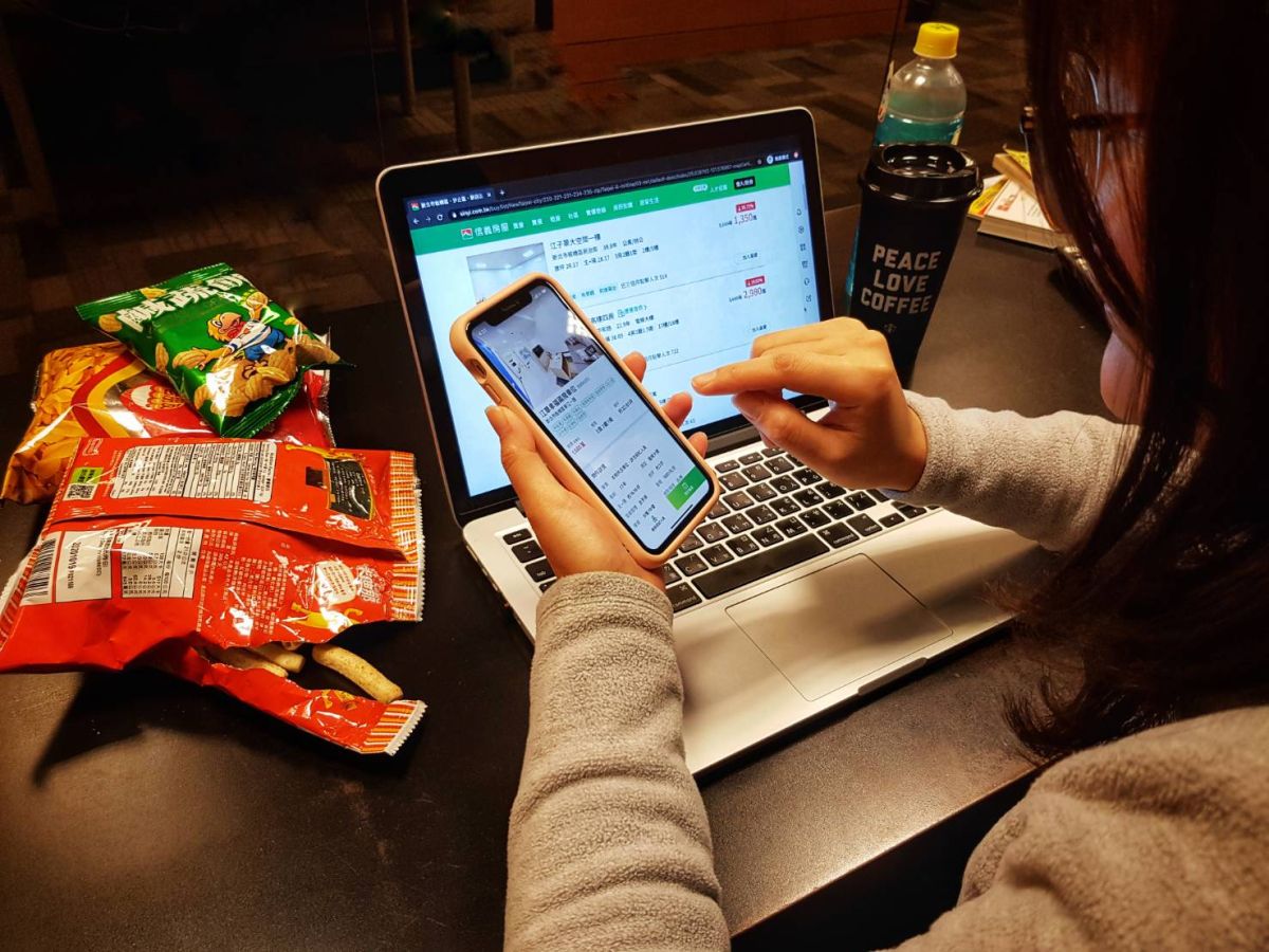 ▲疫情雖然持續高點，但仍有剛性看屋需求，房仲會推薦消費者線上看屋，突破看屋限制。（圖／NOWnews資料照片）