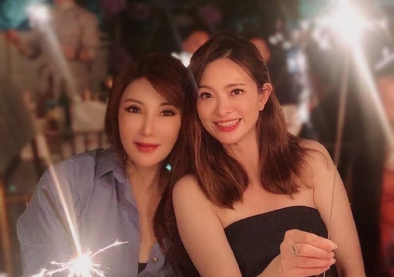▲楊麗菁（左）悼念20年閨密好友劉真（右）。（圖／楊麗菁臉書）