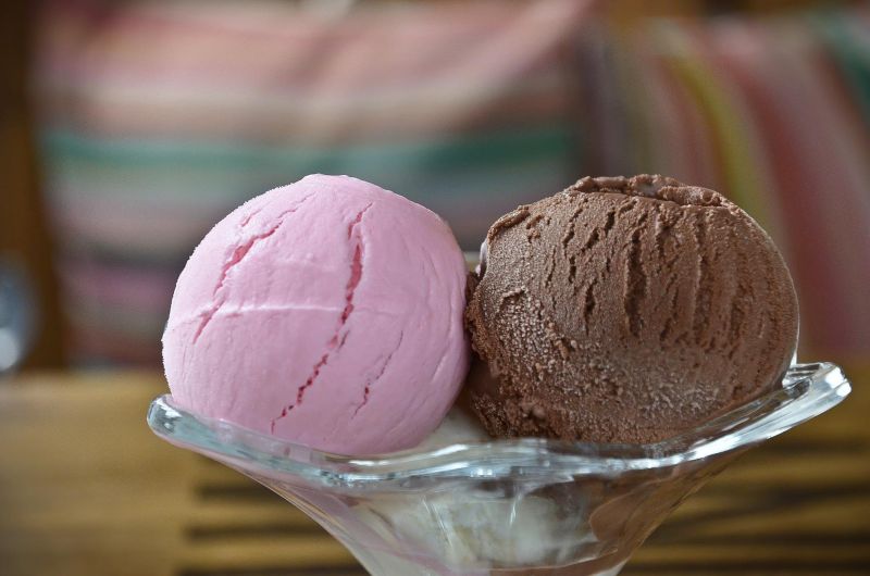 ▲冰淇淋哪個口味必點？大家答案一致，更有人表示，如果店家沒有提供會氣到給負評。（示意圖／Pixabay）