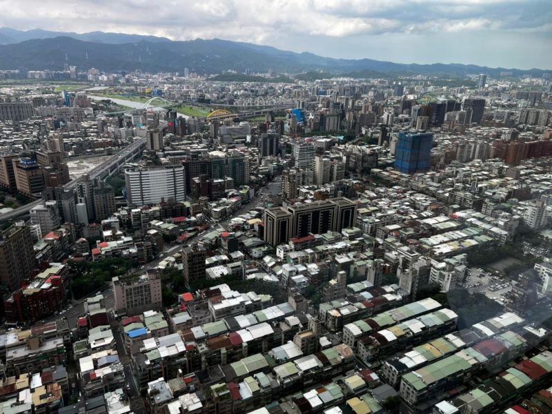 ▲今(2022)年適逢13個縣市調整房屋稅基年度,財政部表示在已公告的8縣市中,以彰化縣房屋標準單價平均增幅最高達60%,花蓮、連江和台南等3縣市則未調整。(圖/資料照,張勵德攝)