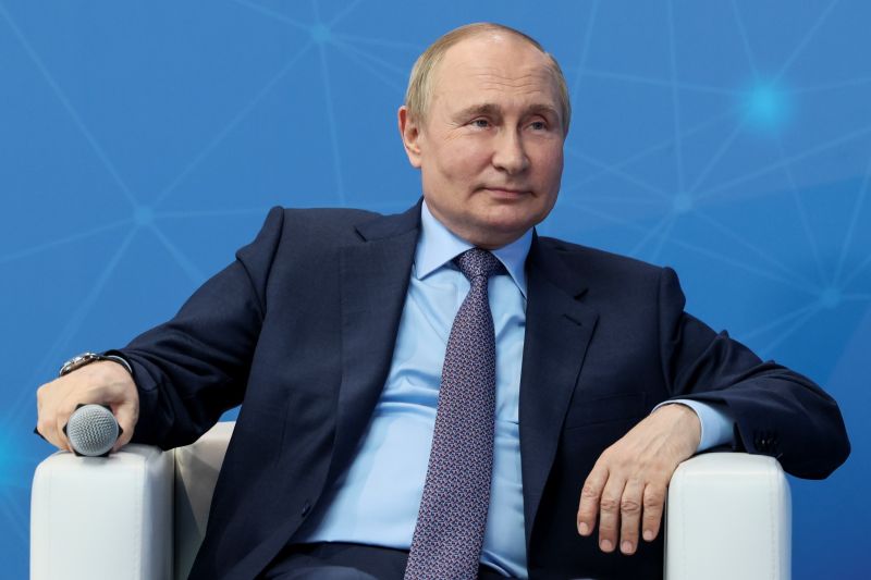 ▲路透社一篇文章分析，俄國總統蒲亭（Vladimir Putin）正把賭注押在一項比美國及歐洲供給烏克蘭任何一種飛彈都要強大的武器上：時間。資料照。（圖／美聯社／達志影像）