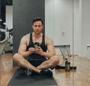 ▲斯洛伐克議員史丹奇克（Andrej Stančík）經常於社群媒體分享健身成果照。(圖／翻攝自Andrej Stancik Instagram)