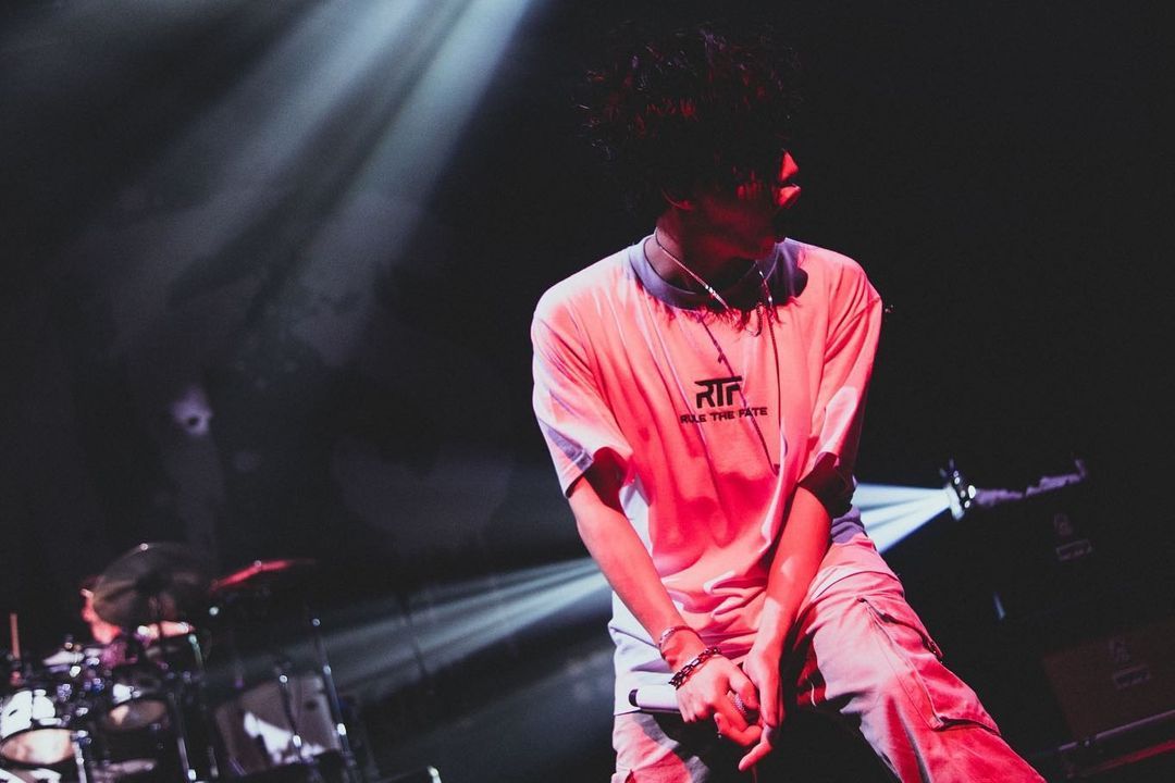 ▲天團ONE OK ROCK主唱Taka的弟弟Hiro被爆硬上前女友。（圖／MY FIRST STORY IG）