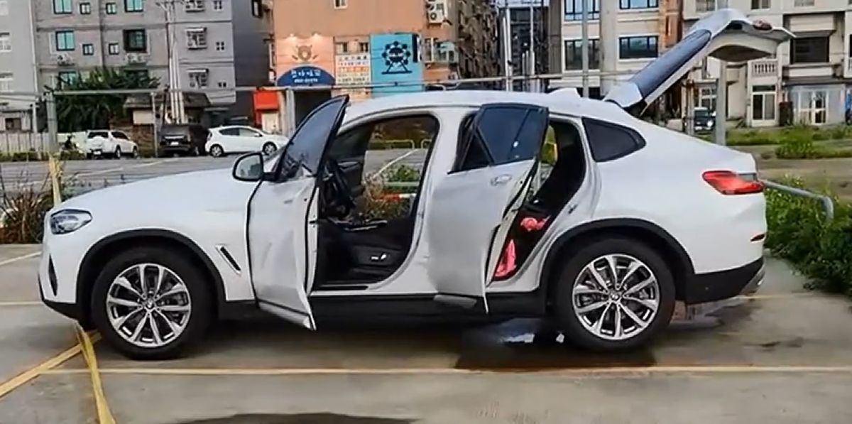 ▲桃園高鐵站附近停車場雙屍3命案，檢警正積極偵辦，近日網路卻流傳一張對話截圖，寫著裝載李姓夫妻的休旅車求售，桃園市警局中壢分局今天表示，車輛仍在查扣中未流入市面。（圖／翻攝畫面）