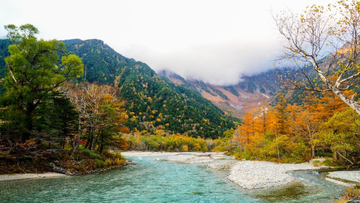 ▲日本政府重新開放外國觀光團入境，不過由於目前在日本確診仍要隔離，國內旅行社透露，首波行程規劃偏向往人少的大自然走。（圖／「風塵萬里 旅人手札」提供）