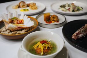 林彥碩私廚料理 ▲林彥碩在普橘島客座餐會上展現高超廚藝,讓橘人們驚豔不已。(圖/林彥碩提供)