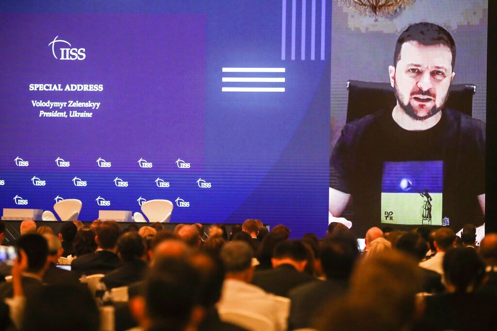 ▲烏克蘭總統澤倫斯基11日透過視訊在亞洲年度安全會議「香格里拉對話」發表特別演說。（圖／美聯社）