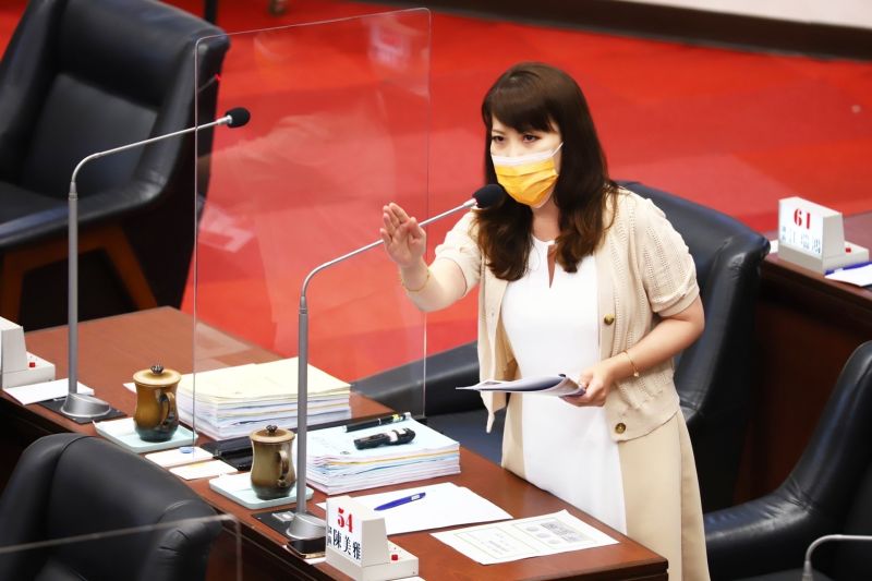 ▲國民黨議員陳美雅批高雄市長陳其邁「將帥無能累死三軍」。(圖/翻攝畫面)