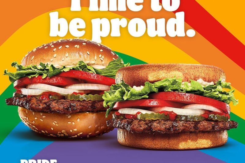 ▲奧地利的漢堡王挺同志，推出6月限定「彩虹驕傲月式」超自由麵包。（圖／Instagram：burgerkingaustria）