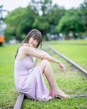 ▲▼短今側身線條傲人。(圖/短今IG) ▲▼短今側身線條傲人。(圖/短今IG)