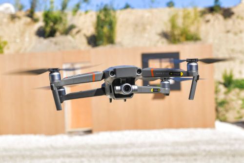 無人機販售前須先登錄、清楚標示必要資訊　違者可罰150萬元
