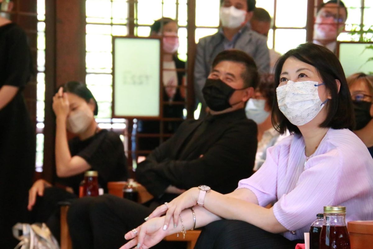 ▲民進黨立委吳思瑤、台灣設計研究院長張基義對地方創生投入甚深。（圖／翻攝自吳思瑤臉書）