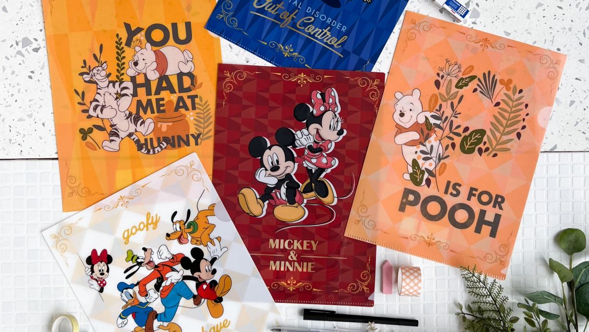 ▲7-ELEVEN開跑加價購活動，消費不限金額就能用9元加購迪士尼文件夾，全部共5款。（圖／業者提供）