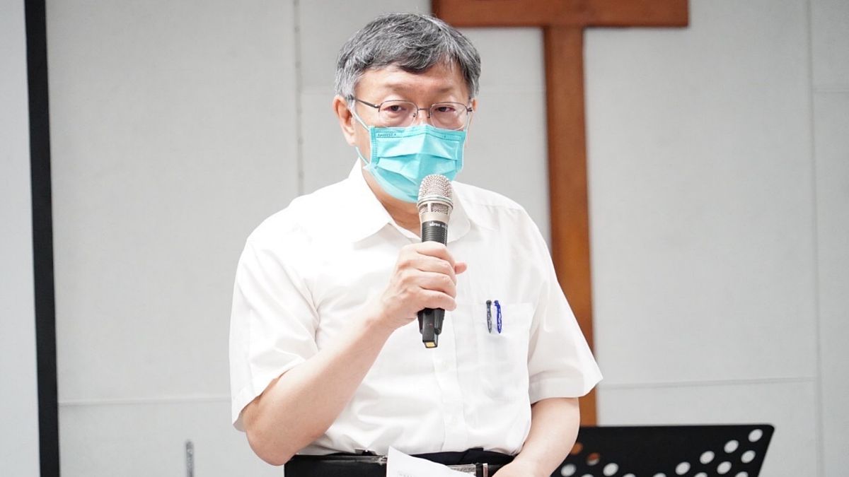 ▲台北市長柯文哲16日出席活動時，以「屁股化膿會沒人幫你換藥」做比喻，形容不結婚會有麻煩。（圖／台北市政府提供）