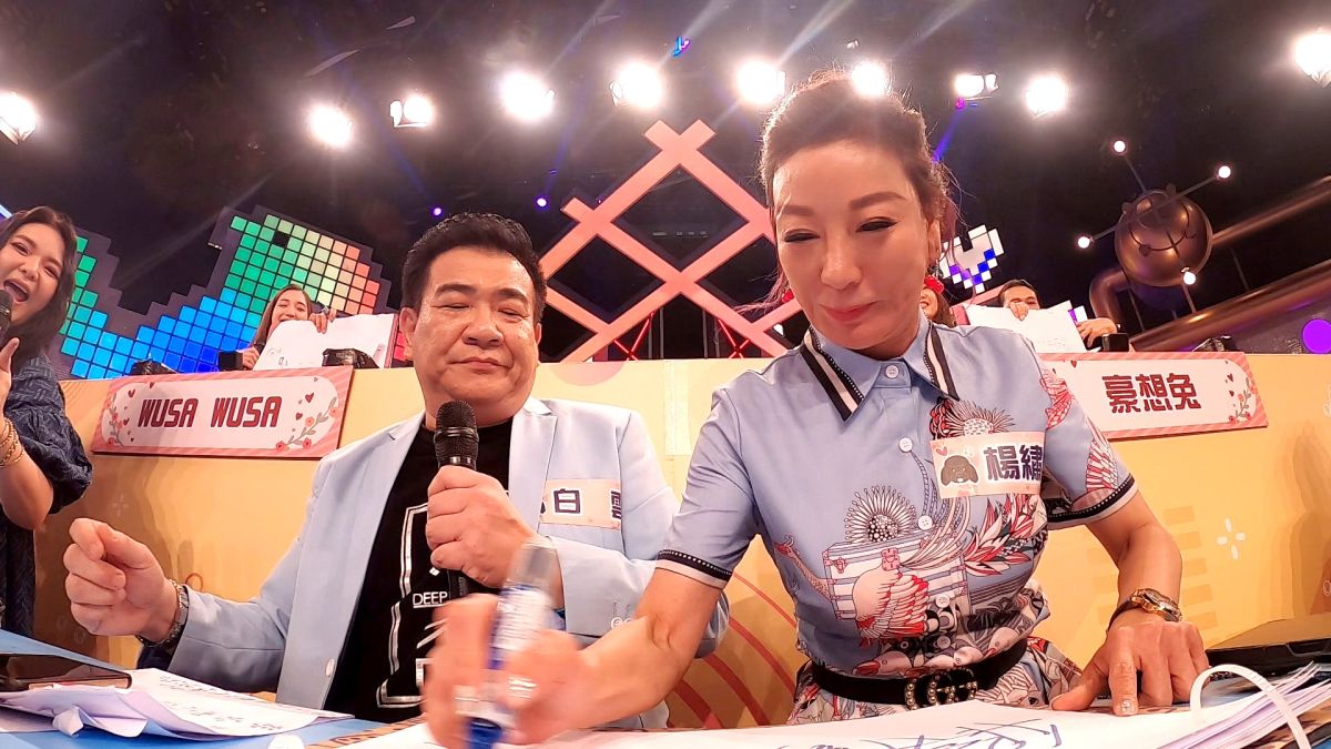 ▲楊繡惠（右）在白雲（左）面前爆凍卵內幕。（圖／三立提供）