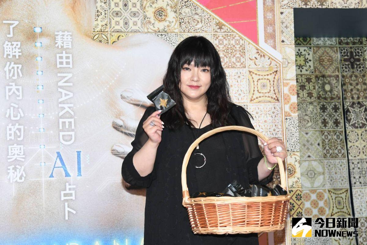 ▲唐綺陽快篩陽確診。（圖／記者林調遜攝）